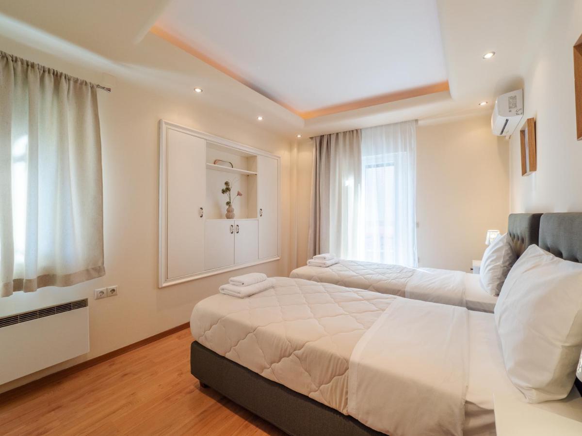 Aura Elegant Apartment Near Garitsa Bay Análipsis Eksteriør billede