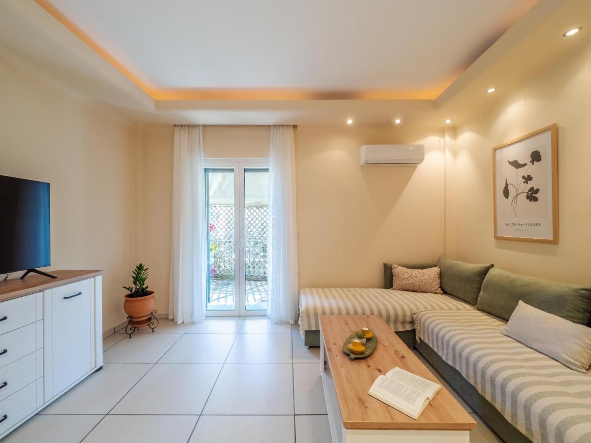 Aura Elegant Apartment Near Garitsa Bay Análipsis Eksteriør billede
