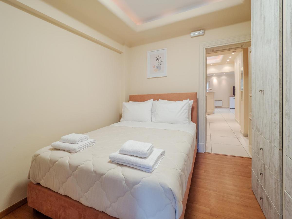 Aura Elegant Apartment Near Garitsa Bay Análipsis Eksteriør billede